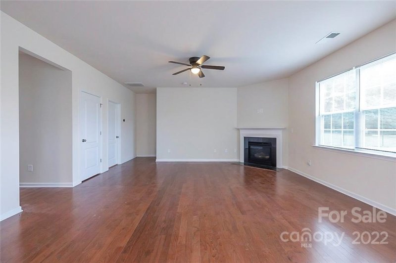 Property image 3 at 8984 Savannah Road, Harrisburg, NC 28075