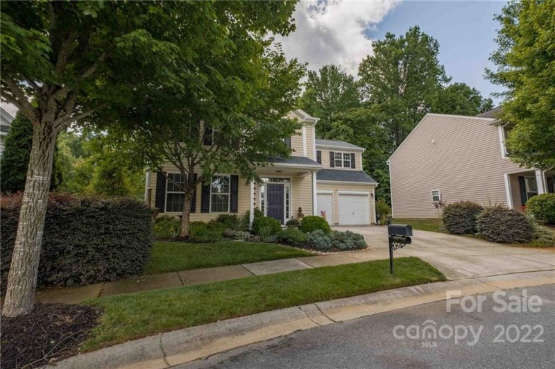 Property image 3 at 10412 Santa Fe Trail, Huntersville, NC 28078