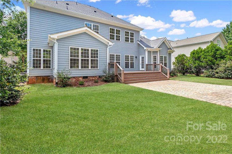 Property image 2 at 19830 Wooden Tee Drive, Davidson, NC 28036