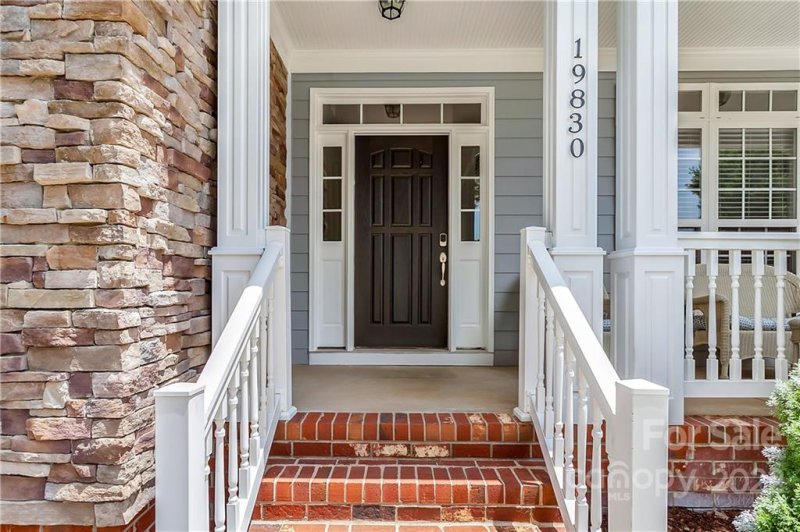 Property image 3 at 19830 Wooden Tee Drive, Davidson, NC 28036