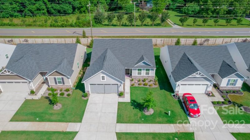 Property image 3 at 4021 Mackinnon Drive, Charlotte, NC 28214