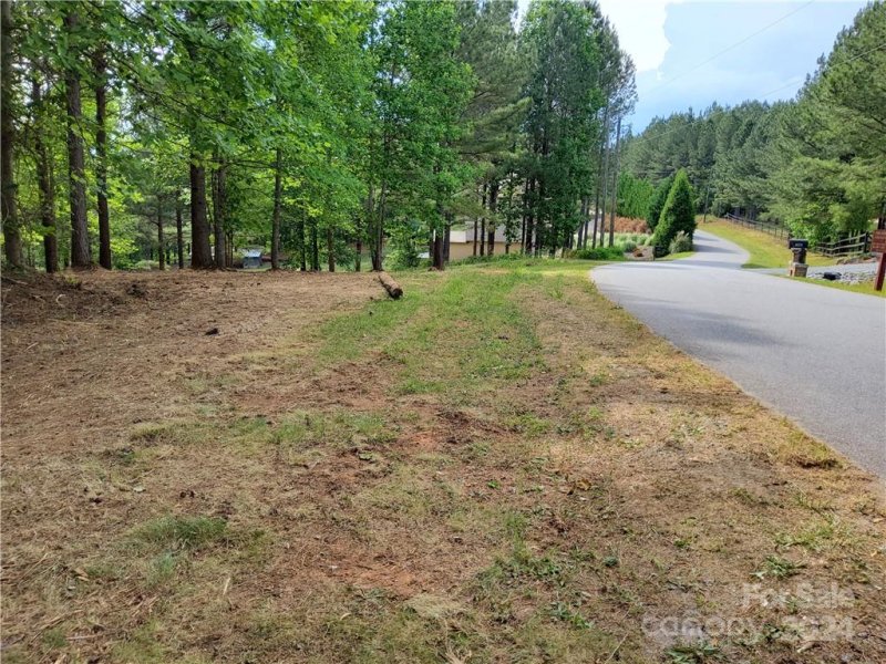 Property image 4 of 0 Hearthstone Drive in Hearthstone Ridge, Union Mills, NC 28167