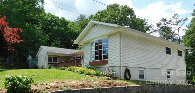 Property image 3 at 353 Hawthorne Drive, Brevard, NC 28712