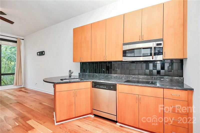 Property image 5 at 525 E 6th Street, Charlotte, NC 28202