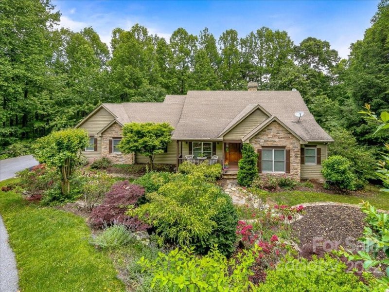 Property image 2 at 140 Mount Hebron Road, Hendersonville, NC 28739