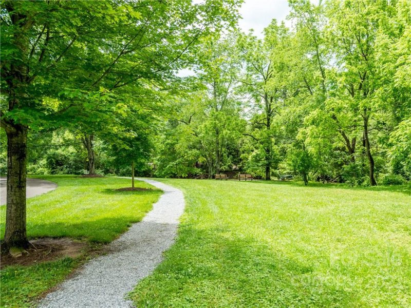 Property image 5 at 8 Turkey Toe Lane, Arden, NC 28704