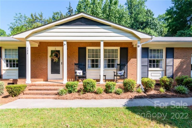 Property image 2 at 125 Heritage Place, Mooresville, NC 28115