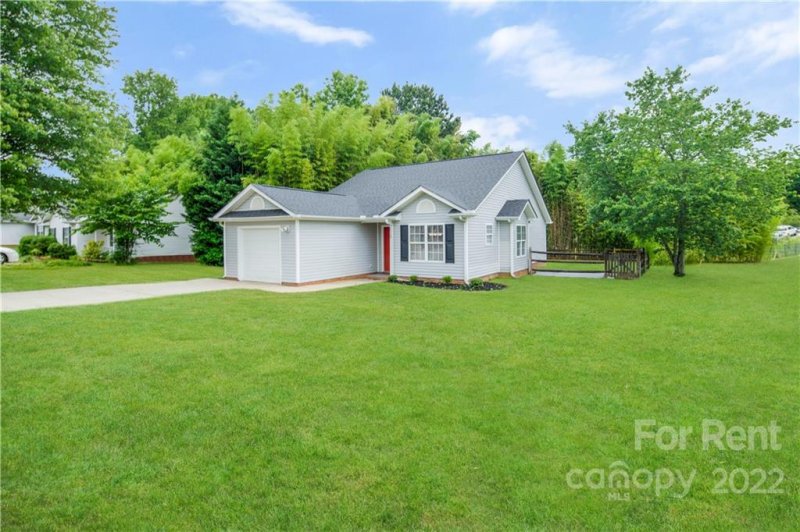 Property image 3 at 6924 Reese Furr Drive, Charlotte, NC 28216