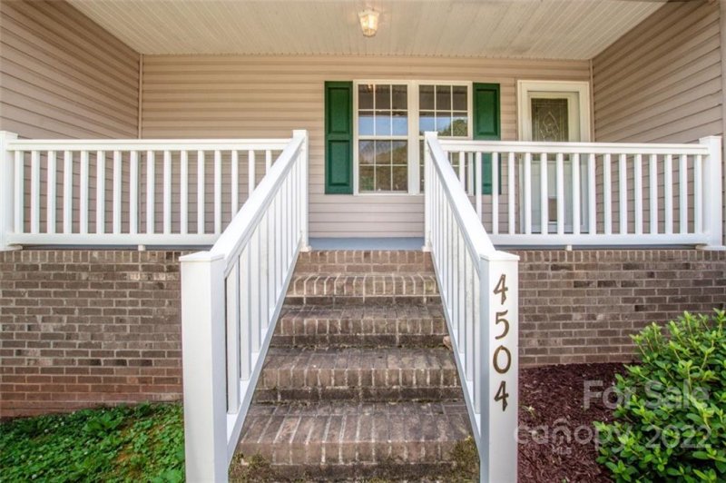 Property image 3 at 4504 Briarcreek Road, Maiden, NC 28650