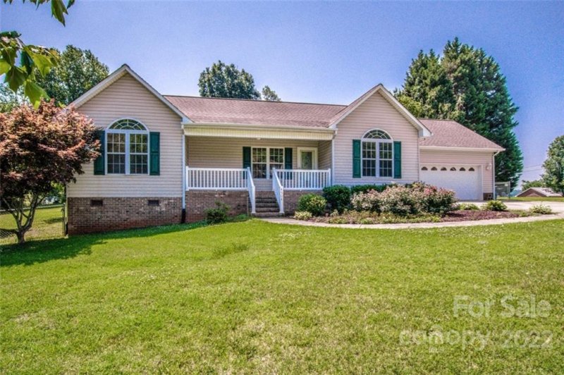 Property image 4 at 4504 Briarcreek Road, Maiden, NC 28650