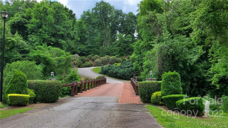 Property image 2 at 7 Rambling Creek Drive, Tryon, NC 28782