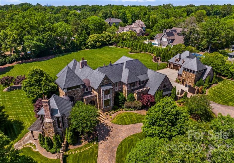 Property image 3 at 5020 Carmel Park Drive, Charlotte, NC 28226