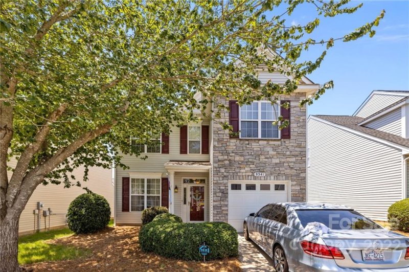 Property image 3 at 9341 Longstone Lane, Charlotte, NC 28277