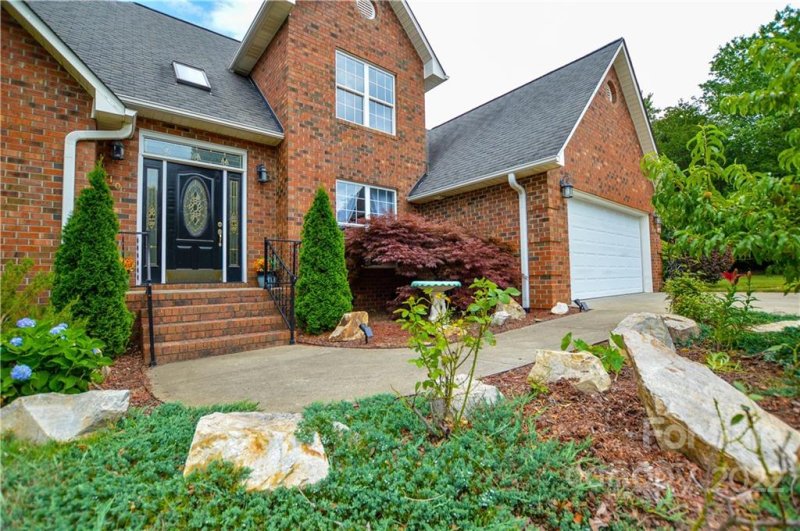 Property image 4 at 104 River Birch Circle, Mooresville, NC 28115