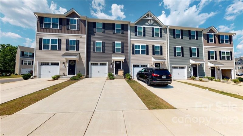 Property image 2 at 921 Taybyn Road, Fort Mill, SC 29715