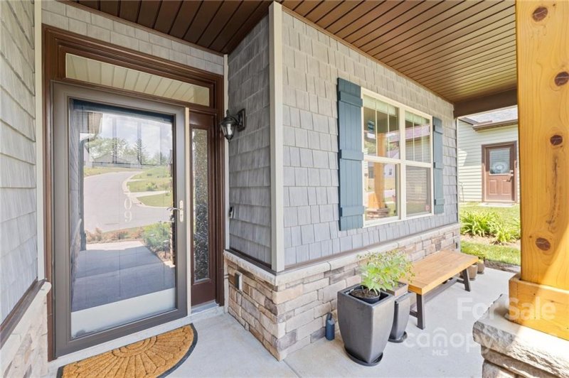 Property image 3 at 409 Bell Lily Drive, Weaverville, NC 28787