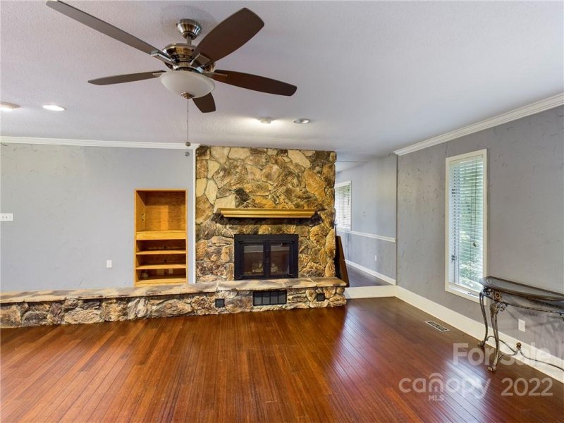 Property image 5 at 1457 Hardwood Circle, Newton, NC 28658