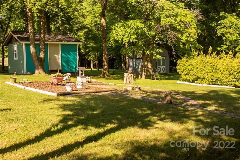 Property image 4 at 306 Dover Drive, Bessemer City, NC 28016