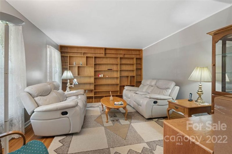 Property image 2 at 1119 Fox Run Drive, Charlotte, NC 28212