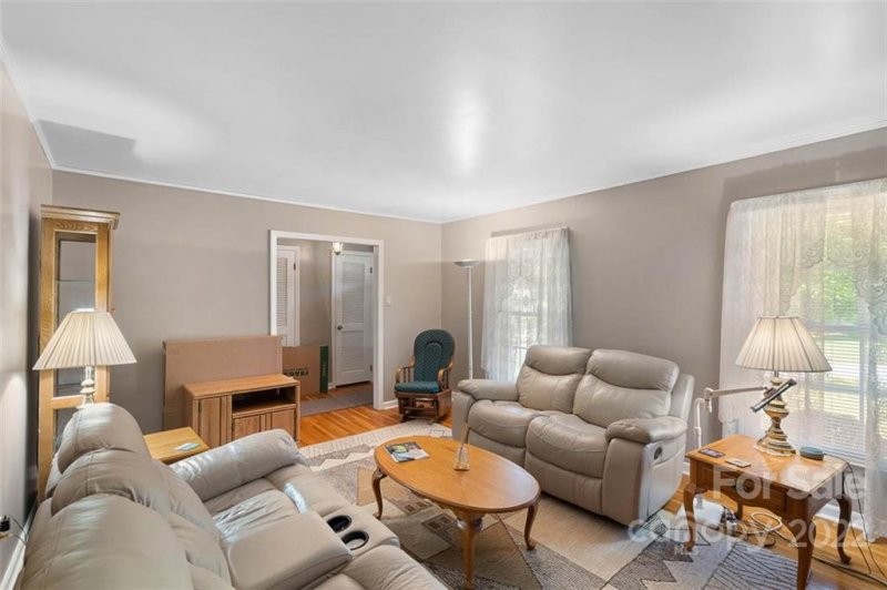 Property image 3 at 1119 Fox Run Drive, Charlotte, NC 28212