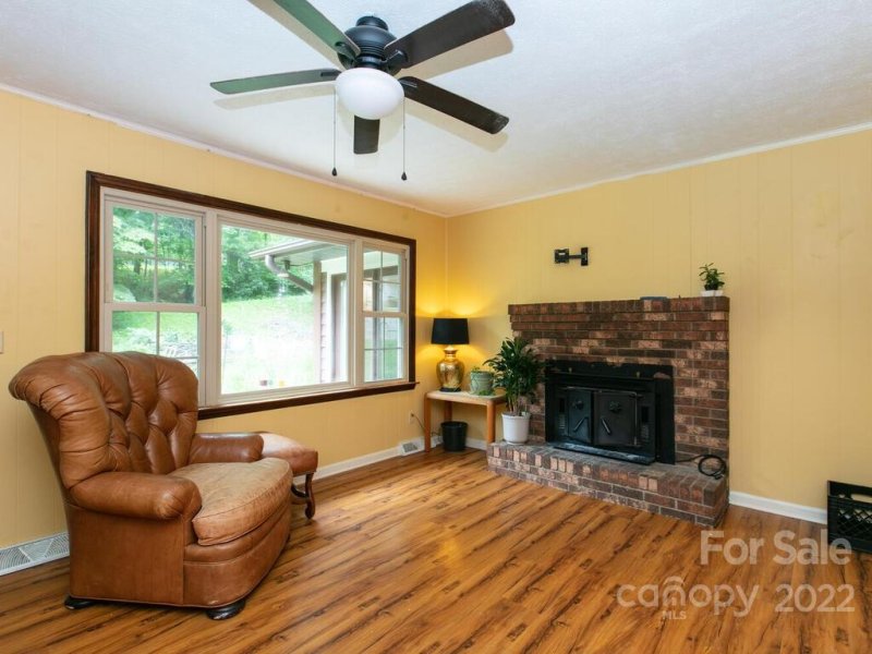 Property image 4 at 61 Chukkar Trail, Hendersonville, NC 28792