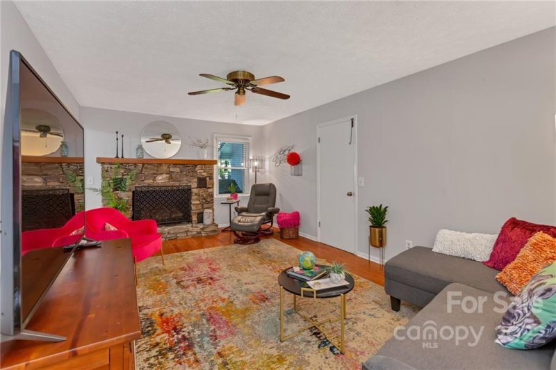 Property image 3 at 103 Long John Drive, Hendersonville, NC 28791