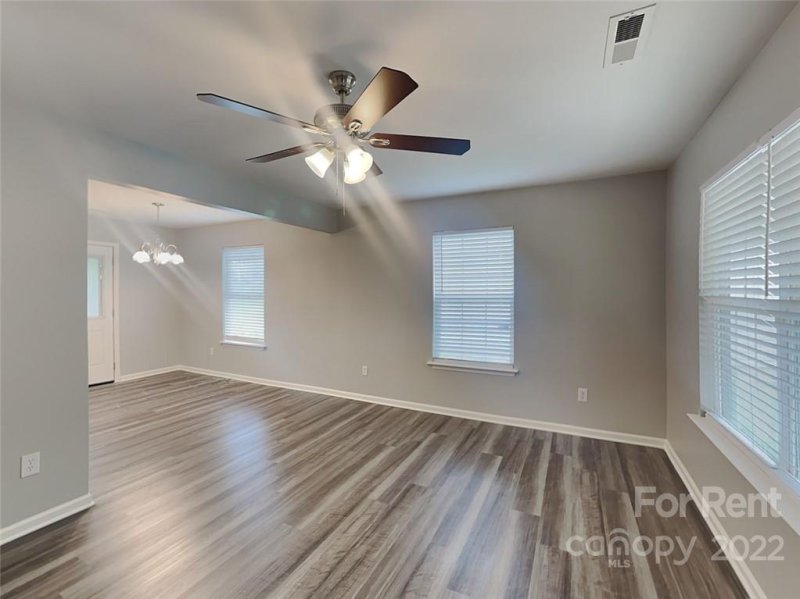 Property image 2 at 1308 Crandon Drive, Charlotte, NC 28216