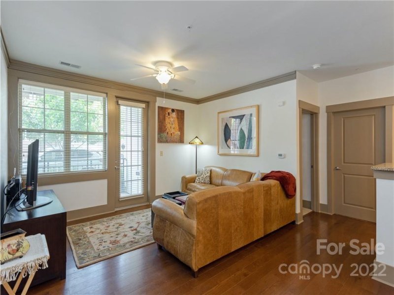 Property image 5 at 5 Farleigh Street, Asheville, NC 28803