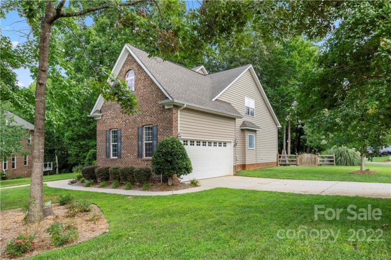 Property image 5 at 3009 Kilbeggan Drive, Lake Wylie, SC 29710