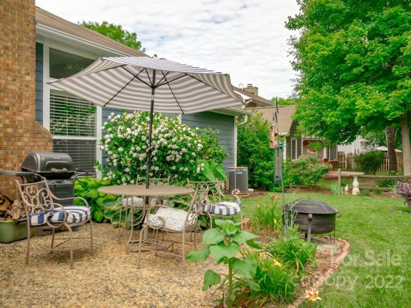 Property image 4 at 6833 Oldecastle Court, Charlotte, NC 28277