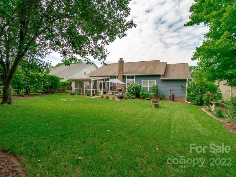 Property image 5 at 6833 Oldecastle Court, Charlotte, NC 28277
