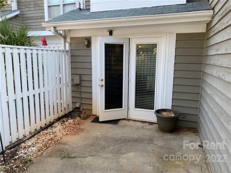 Property image 5 at 7123 Meeting Street, Charlotte, NC 28210