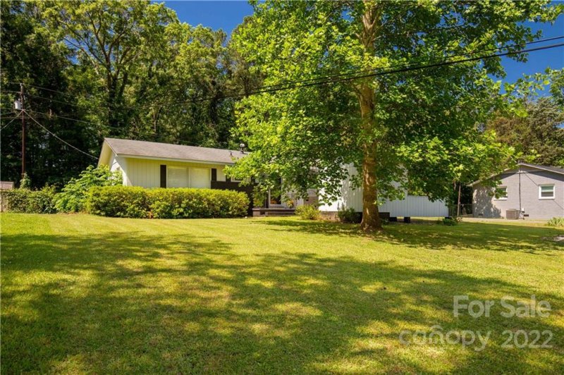 Property image 2 at 1307 Crestfield Drive, Lancaster, SC 29720