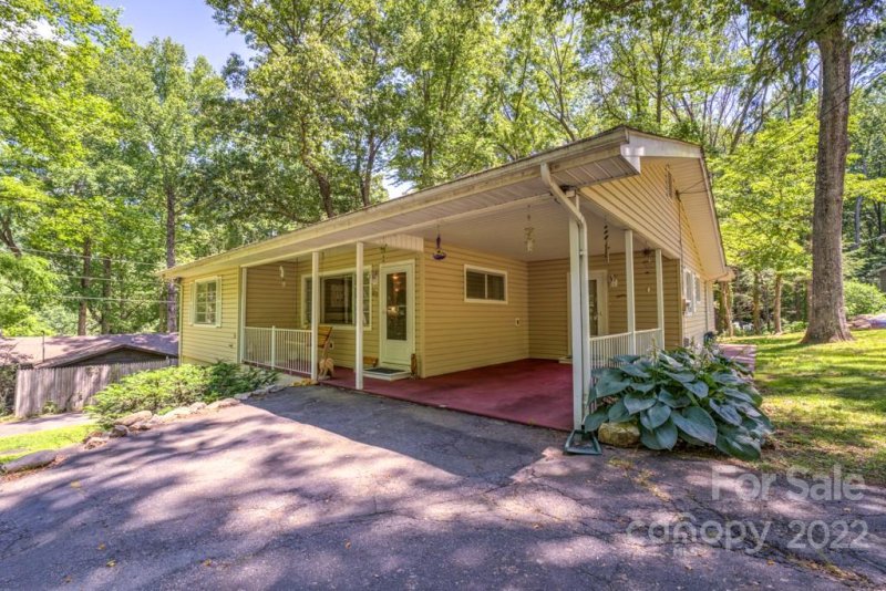 Property image 2 at 83 Dogwood Drive, Maggie Valley, NC 28751