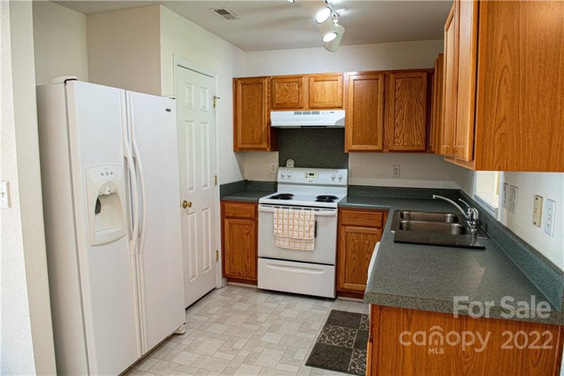 Property image 5 at 6840 Parkers Crossing Drive, Charlotte, NC 28215