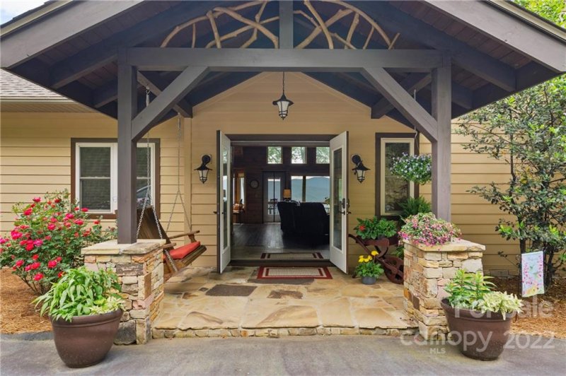 Property image 3 at 522 Woody Lane, Waynesville, NC 28786