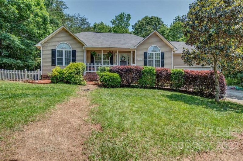 Property image 2 at 3396 Seminole Drive, Maiden, NC 28650