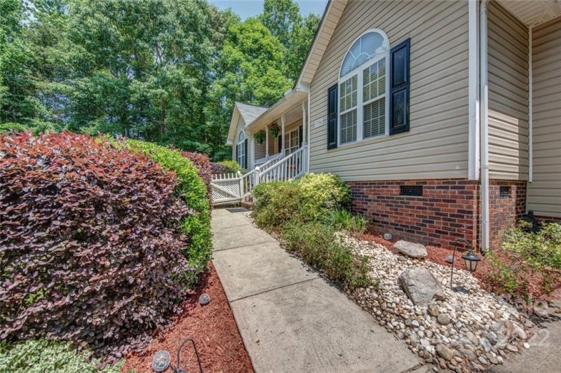 Property image 3 at 3396 Seminole Drive, Maiden, NC 28650