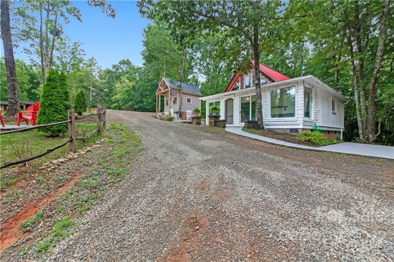 Property image 4 at 132 Bearbottom Trail, Rosman, NC 28772