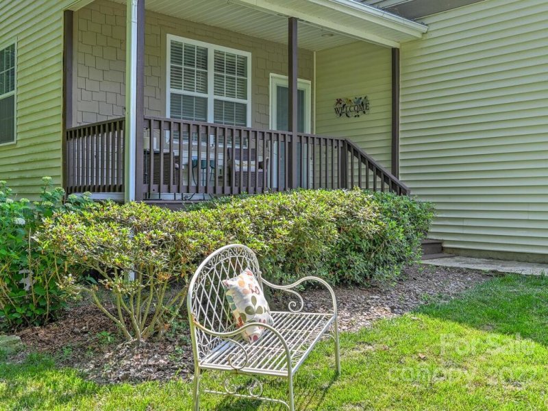 Property image 4 at 46 S Cottage Court, Hendersonville, NC 28739