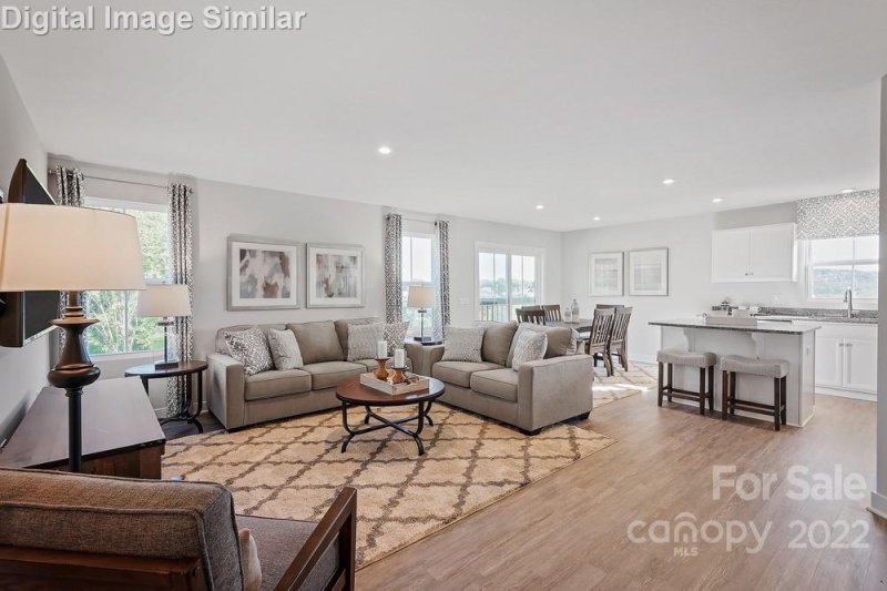 Property image 2 at 2103 Goldwood Drive, Charlotte, NC 28215