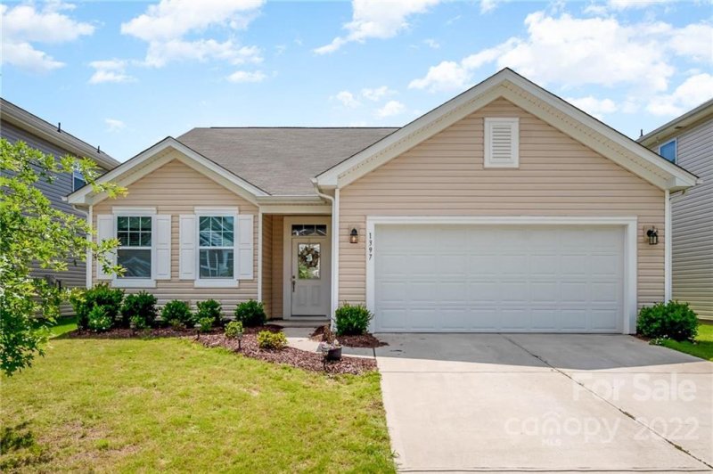 Property image 2 at 1397 Kings Grove Drive, York, SC 29745