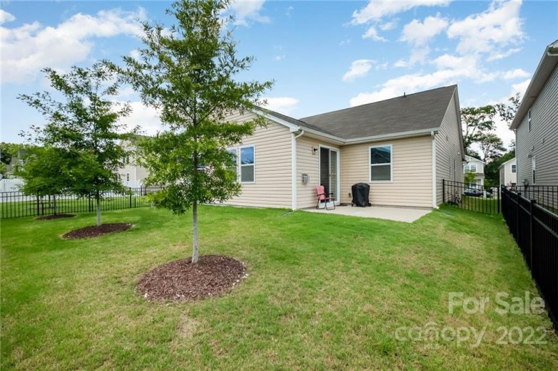 Property image 4 at 1397 Kings Grove Drive, York, SC 29745