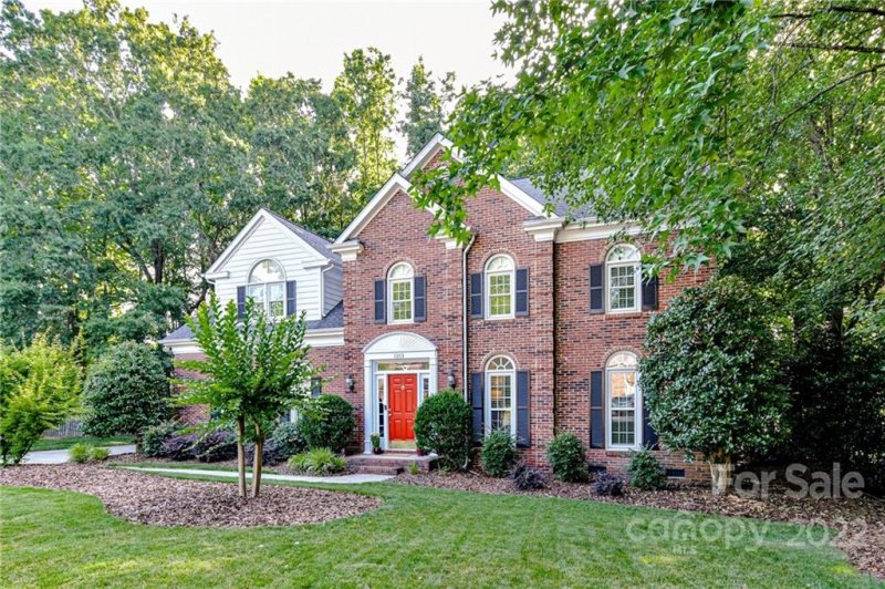 Property image 2 at 1213 Gifford Drive, Matthews, NC 28105