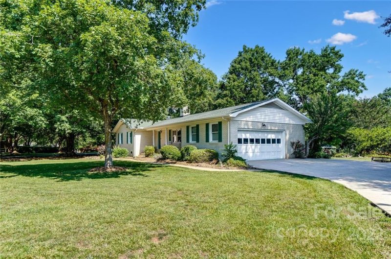 Property image 4 at 334 Hudson Drive, Harrisburg, NC 28075