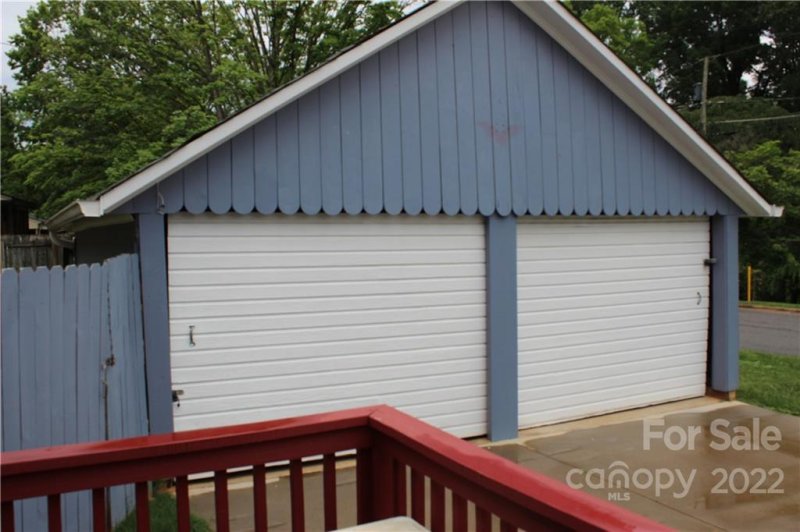 Property image 5 at 1221 Belle Avenue, Statesville, NC 28677
