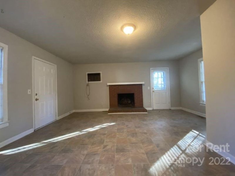 Property image 2 at 1015 Kohler Avenue, Charlotte, NC 28206