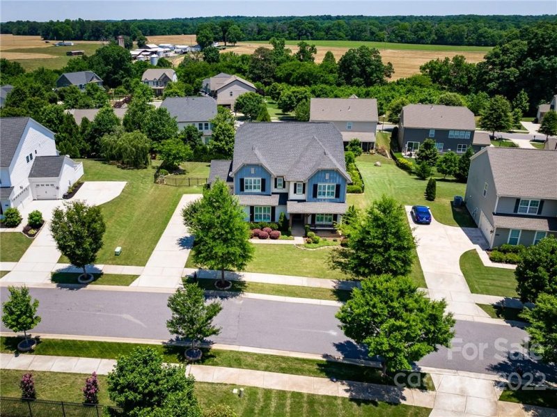 Property image 2 at 8109 Bramfield Drive, Huntersville, NC 28078