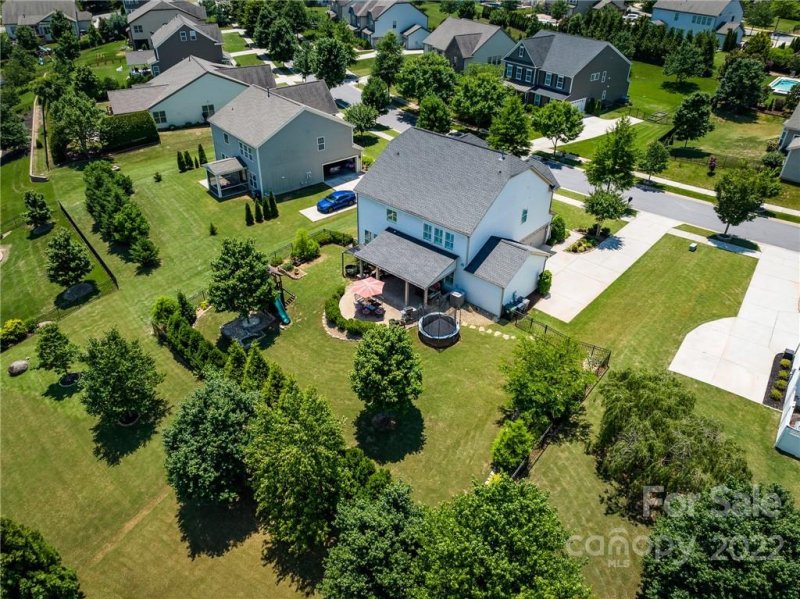 Property image 3 at 8109 Bramfield Drive, Huntersville, NC 28078