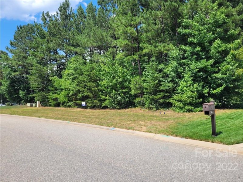 Property image 3 at 241 Ashmore Circle, Troutman, NC 28166